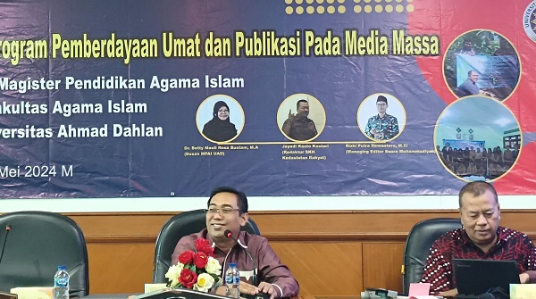 Prof Suyadi saat menyampaikan sambutan pembukaan Workshop Prodamat di Kampus 2 UAD Yogyakarta, Senin (20/5/2024). (foto : istimewa)