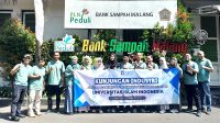 Delegasi Jurusan Teknik Industri Fakultas Teknologi Industri, Universitas Islam Indonesia (FTIUII) Yogyakarta melakukan kunjungan industri ke Bank Sampah Malang, Kota Malang, Jawa Timur, Senin (12/8/2024). (foto : istimewa)