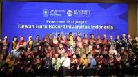 Dewan Guru Besar Universitas Indonesia dan Majelis Guru Besar Universitas Islam Indonesia saat melakukan pertemuan di Kampus UII Yogyakarta. (foto : istimewa)