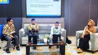 Dari kiri ke kanan : Didin Dwi Novianto (moderator), Agus Mansur, H Fitriansyah, dan Prof Elisa Kusrini. (foto : istimewa)